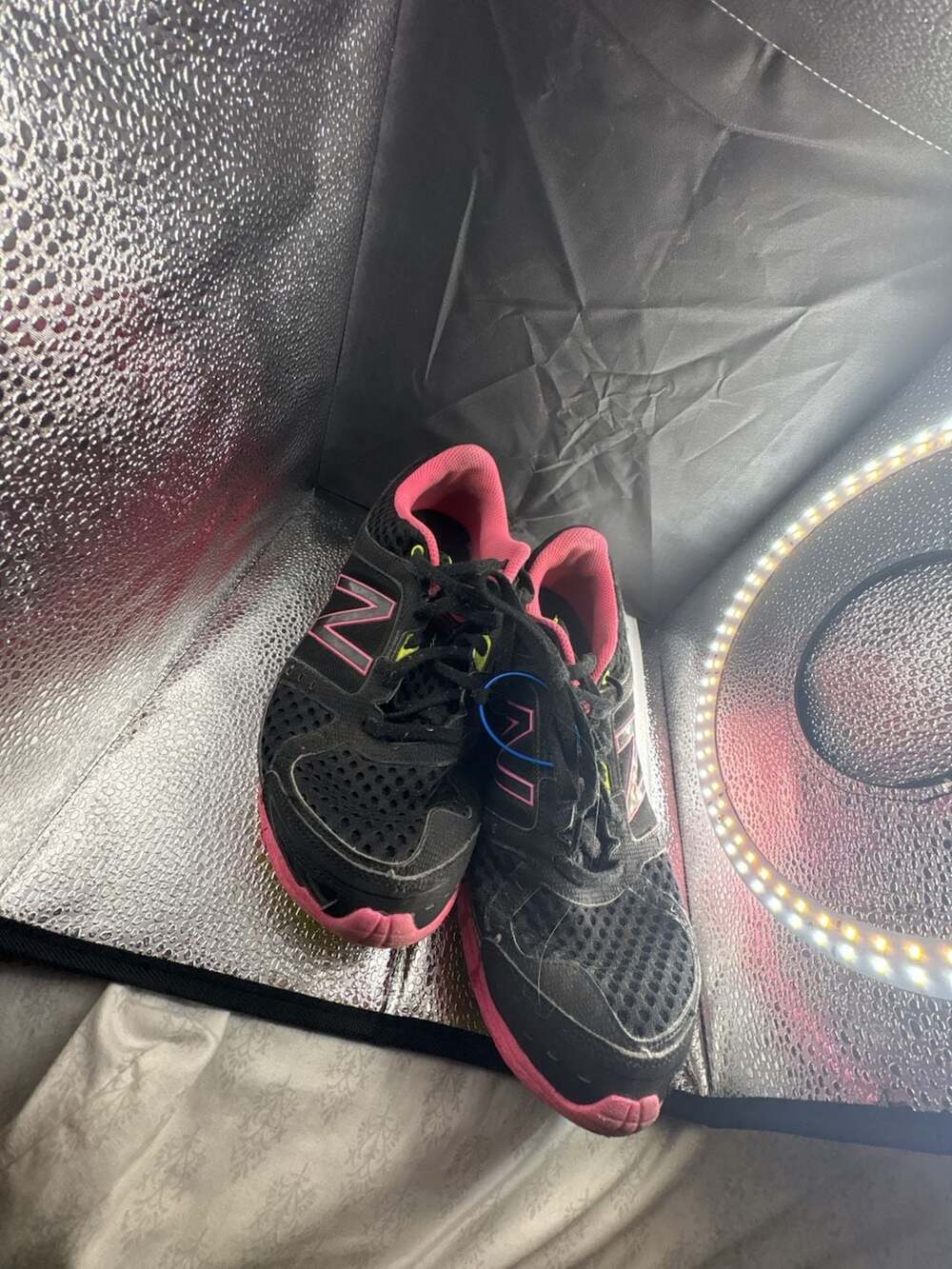 New Balance 750v1 Size 9 Black Pink Running Shoes